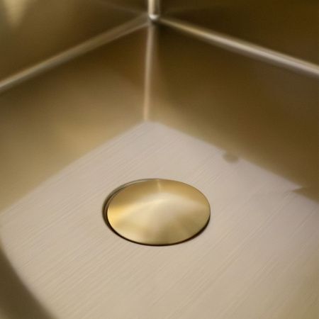 Накладная прямоугольная раковина из нержавеющей стали COMFORTY CF8WBTB5040G цвет золото, с донным клапаном